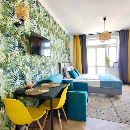 Olivia Apartments - Sloneczny Apartament W Centrum Warszawy, Plac Unii Lubelskiej, Lazienki Krolewskie, Pole Mokotowskie Warszawa Eksteriør bilde