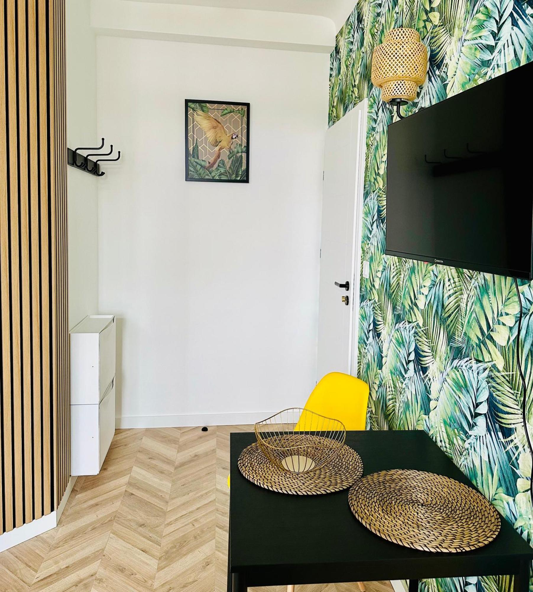 Olivia Apartments - Sloneczny Apartament W Centrum Warszawy, Plac Unii Lubelskiej, Lazienki Krolewskie, Pole Mokotowskie Warszawa Eksteriør bilde